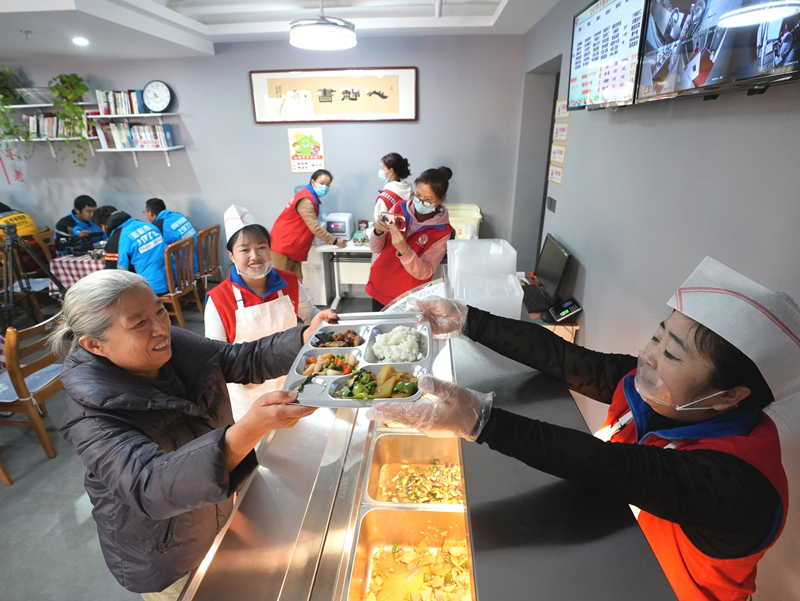 养老助餐点 织密养老助餐服务网络不朽情缘平台推荐朝阳劲松街道新增(图3) 养老助餐点 织密养老助餐服务网络不朽情缘平台推荐朝阳劲松街道新增(图3)