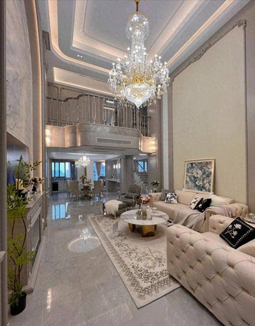 人住这套房子不靠夸张材料取胜靠把日常打理到发光干净到能映出灯具的轮廓不朽情缘游戏平台46岁秦岚的豪宅爆了全屋精致温暖一尘不染刚好适合两个(图6)